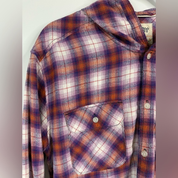 #5 TNA Tried & Tested Women's ‘Boyfriend Fit' Button Down Flannel Shirt - Large - Picture 3 of 15